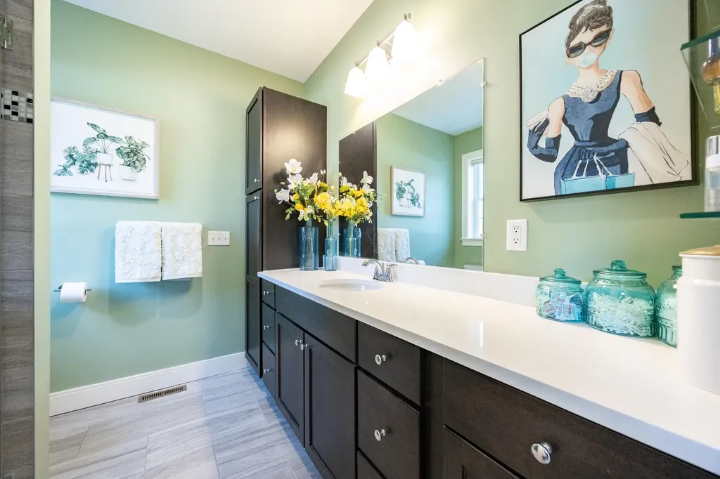 8 Grover Avenue Kittery ME 03904