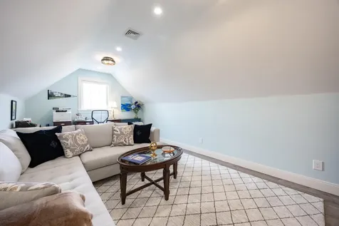 8 Grover Avenue Kittery ME 03904