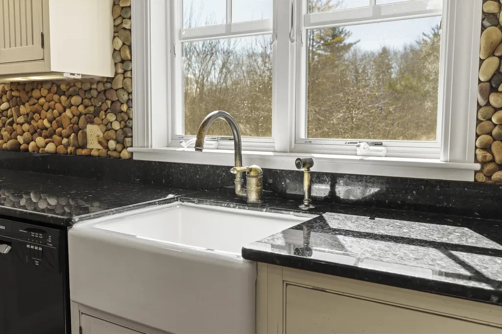 17 Clam Cove Drive Rockport ME 04856