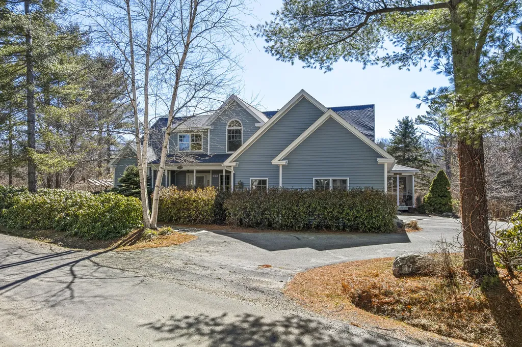 17 Clam Cove Drive Rockport ME 04856