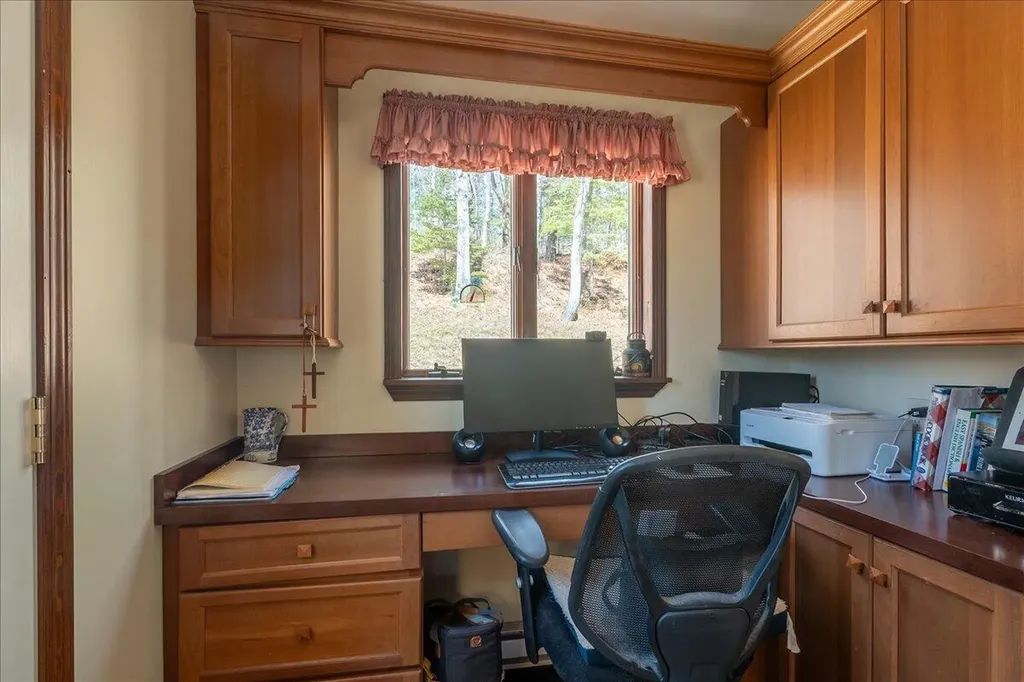 50 Woodledge Lane Thomaston ME 04861