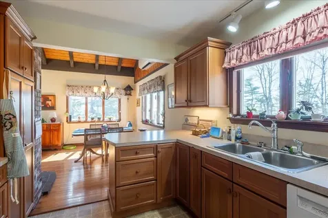 50 Woodledge Lane Thomaston ME 04861