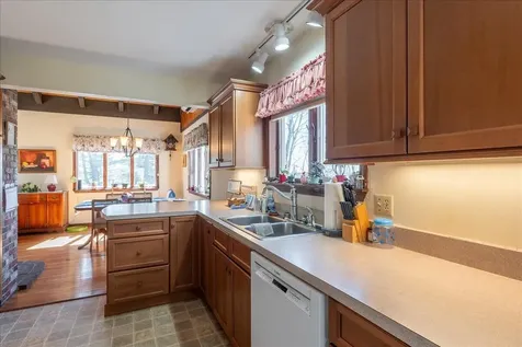 50 Woodledge Lane Thomaston ME 04861