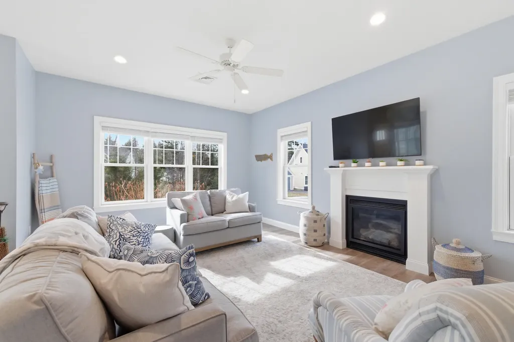 42 Patriot Way Arundel ME 04046