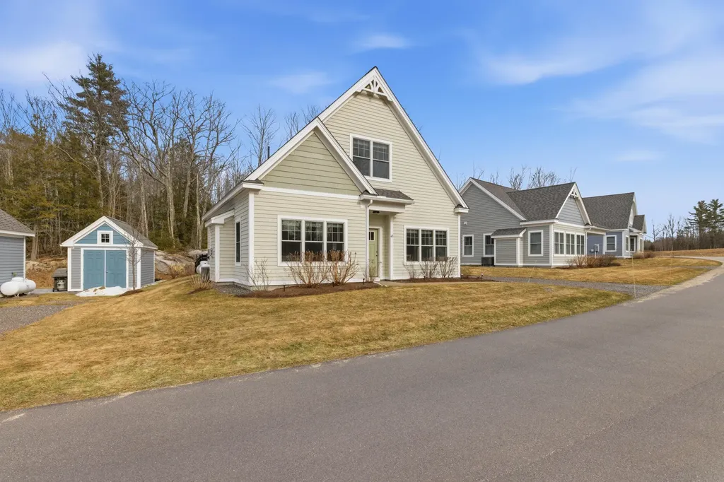 42 Patriot Way Arundel ME 04046