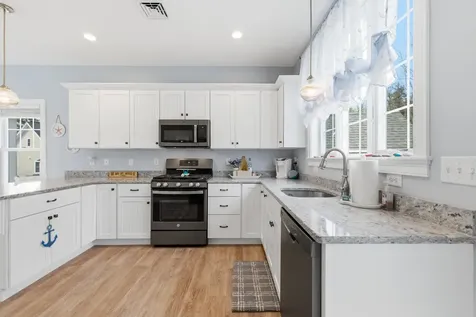 42 Patriot Way Arundel ME 04046