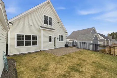 42 Patriot Way Arundel ME 04046