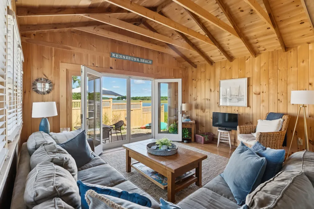 13 Atlantic Circle Kennebunk ME 04043
