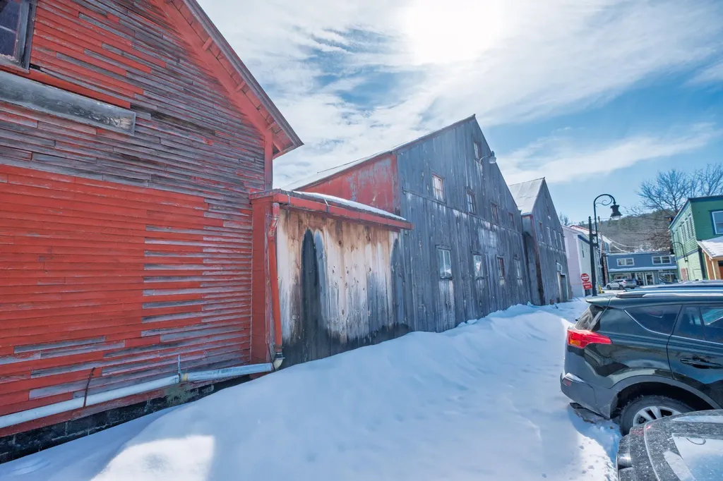 419 Main Street Norway ME 04268
