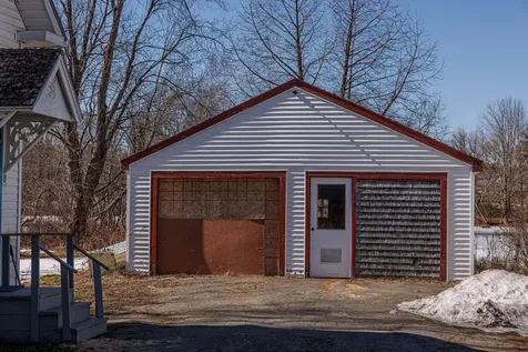 8 Court Street Vassalboro ME 04989