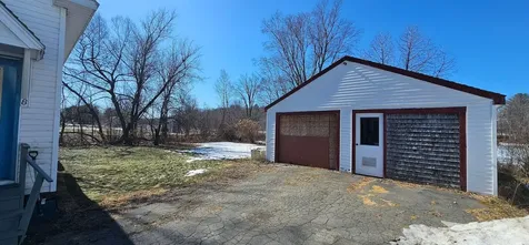 8 Court Street Vassalboro ME 04989