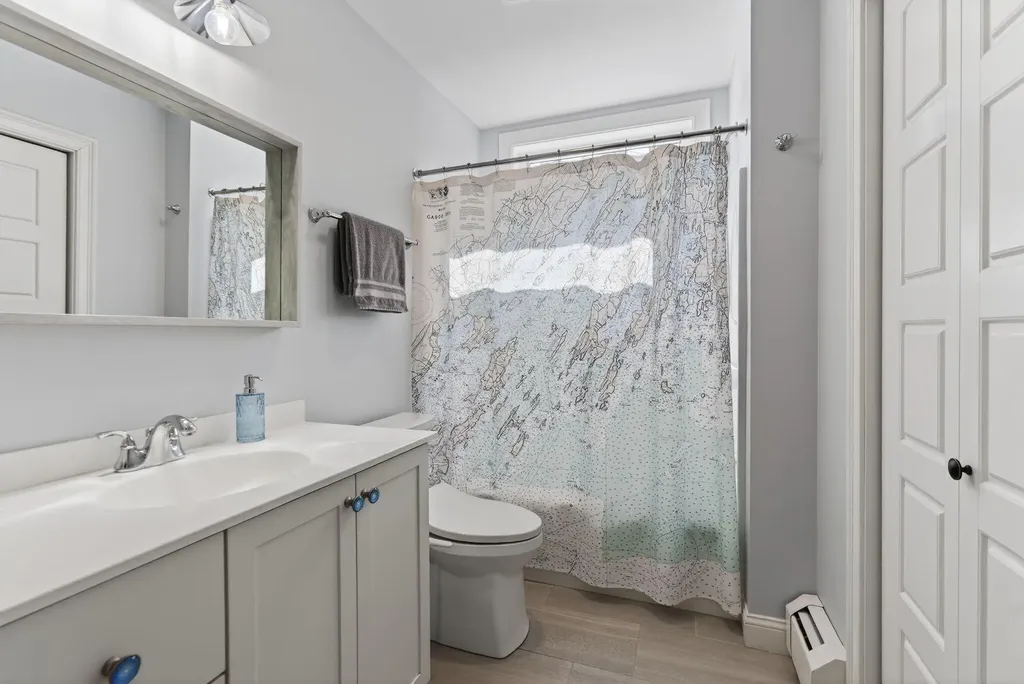 24 Maxwell Woods Drive Cape Elizabeth ME 04107