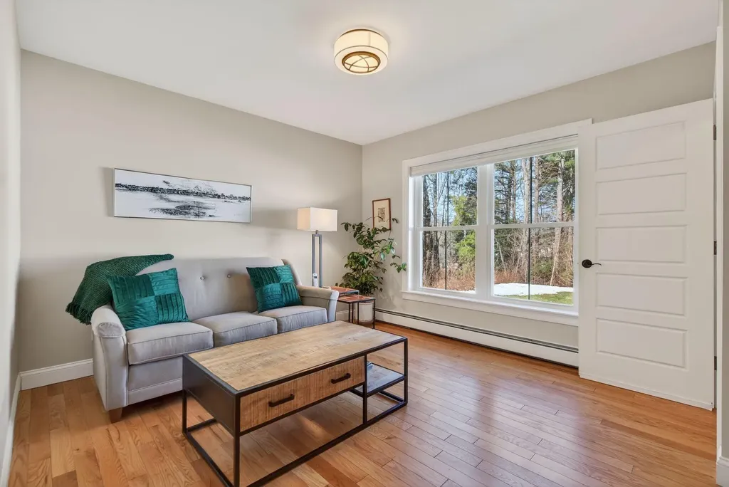 24 Maxwell Woods Drive Cape Elizabeth ME 04107