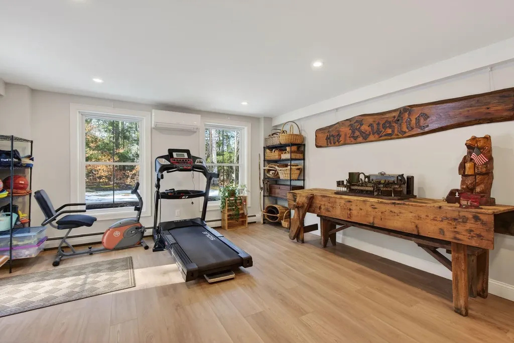 24 Maxwell Woods Drive Cape Elizabeth ME 04107