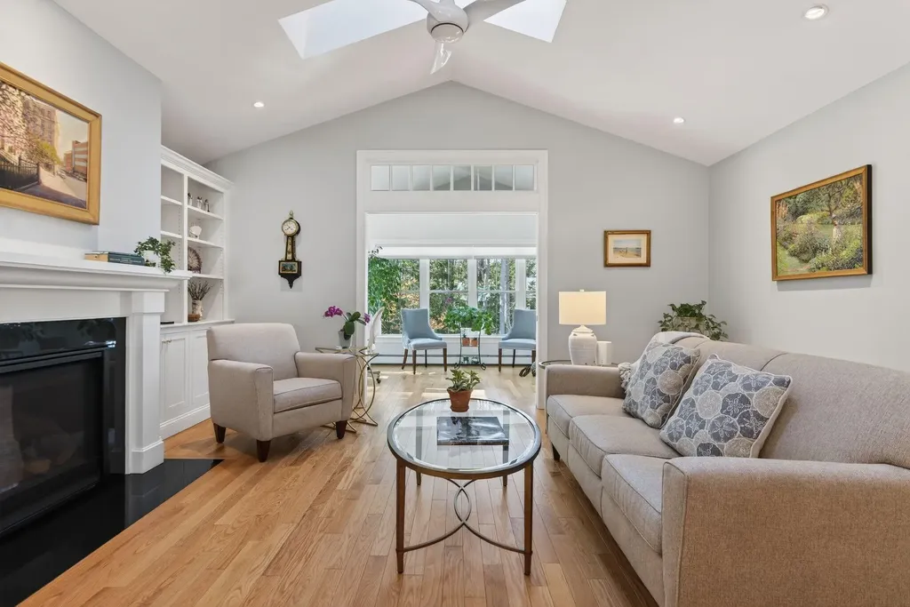 24 Maxwell Woods Drive Cape Elizabeth ME 04107