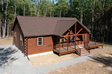 28 Sunrise Drive Newport ME 01111