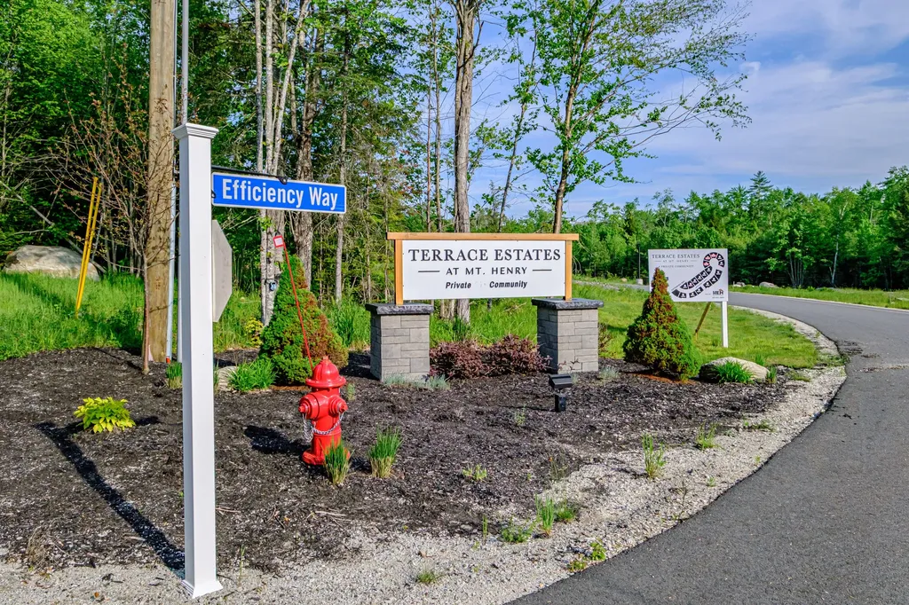19 Efficiency Way Bridgton ME 04009