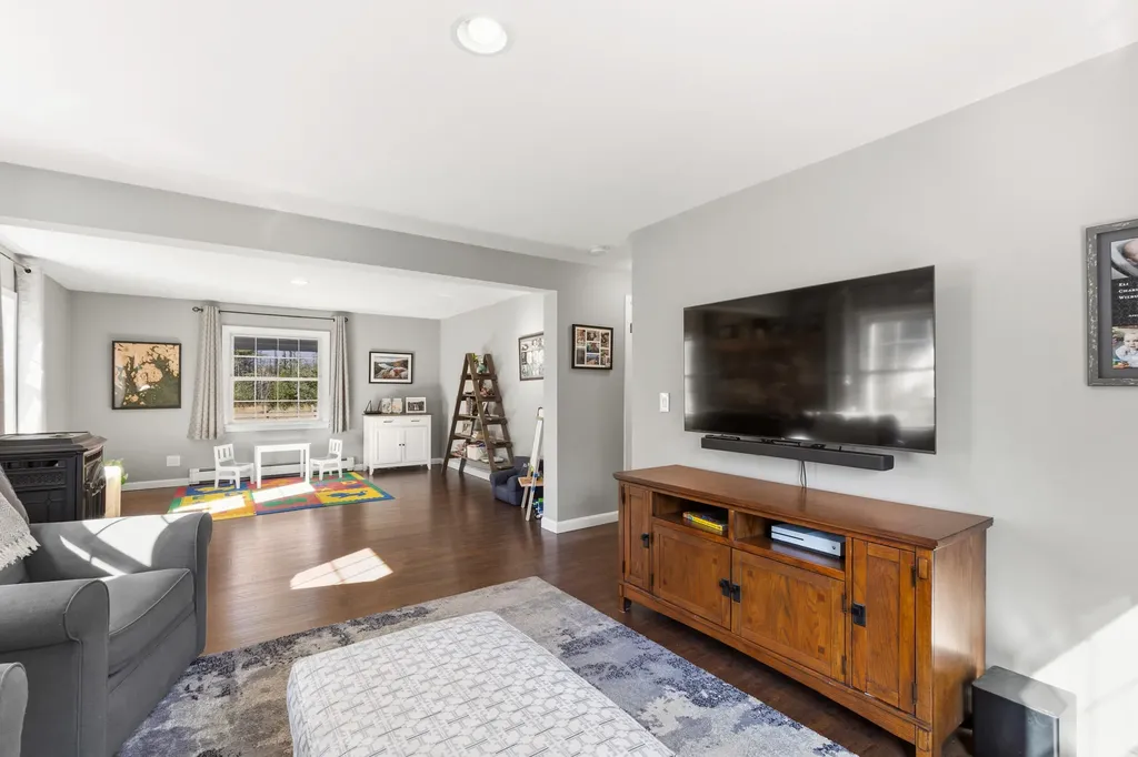 294 Quaker Ridge Road Casco ME 04015