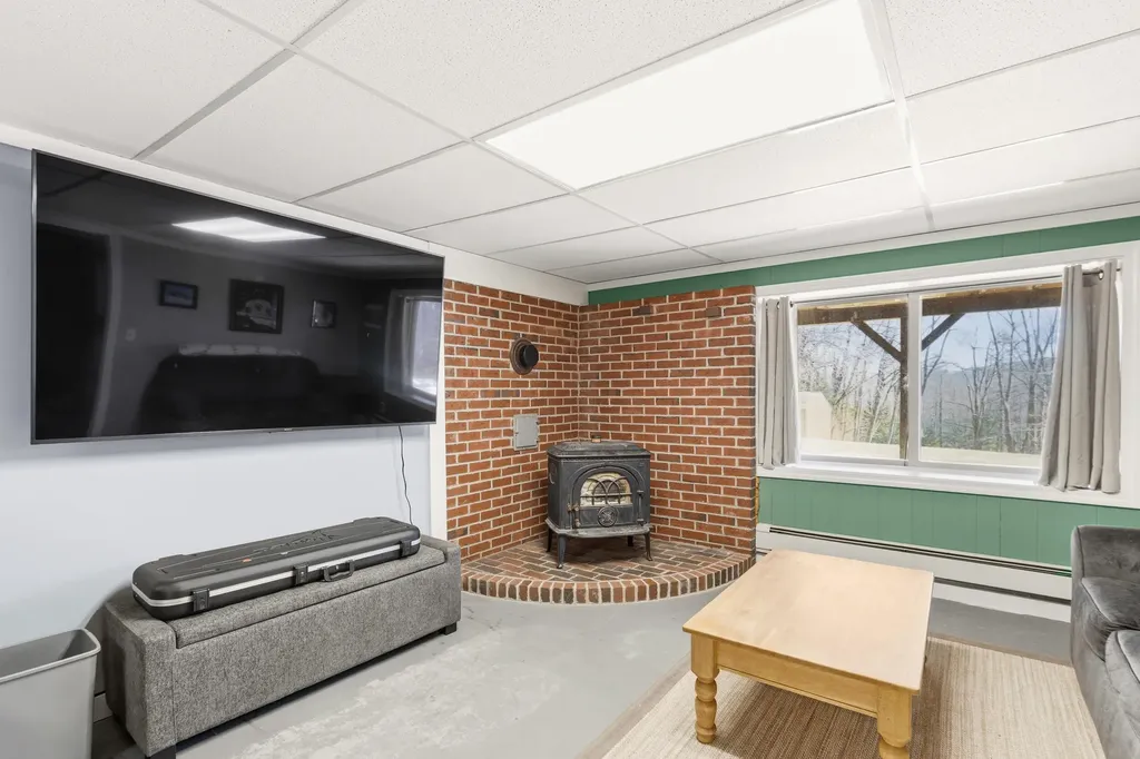 294 Quaker Ridge Road Casco ME 04015