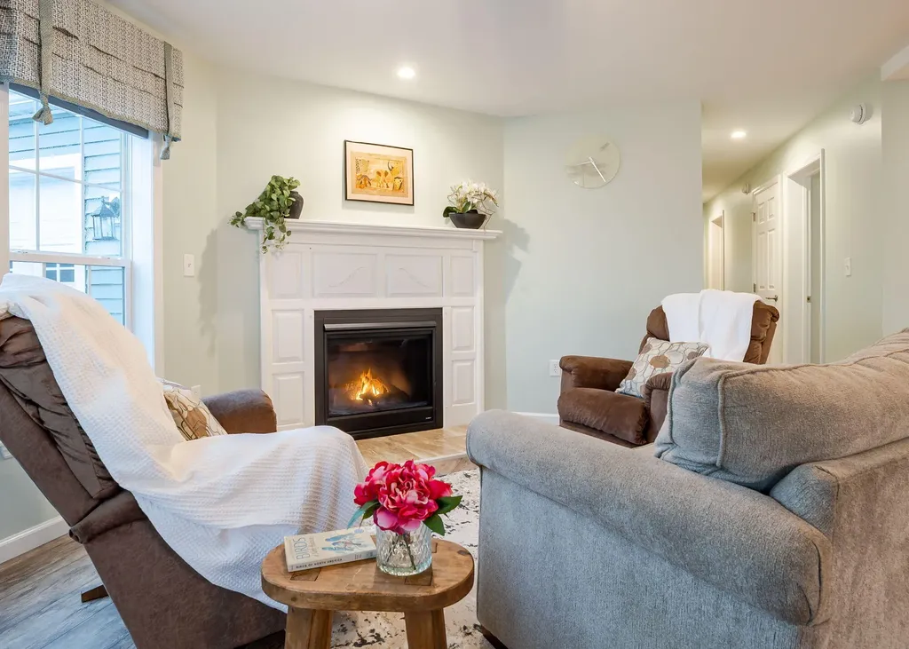 12 David Drive Scarborough ME 04074