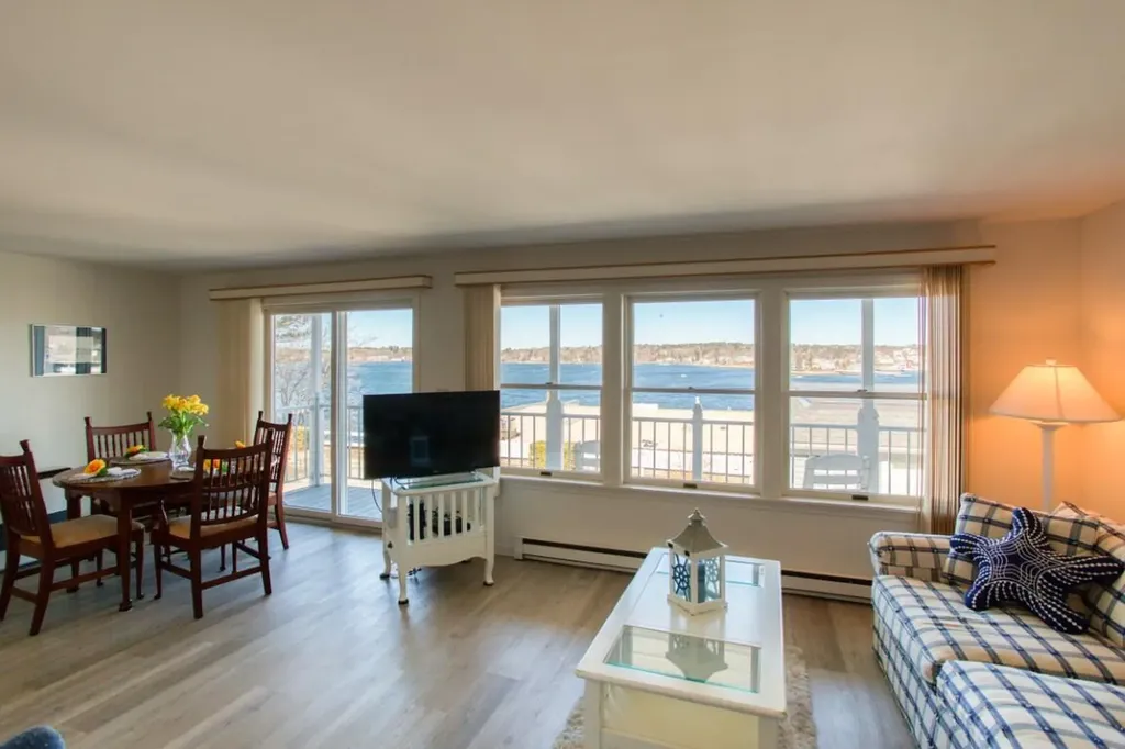 133 Atlantic Avenue Boothbay Harbor ME 04538