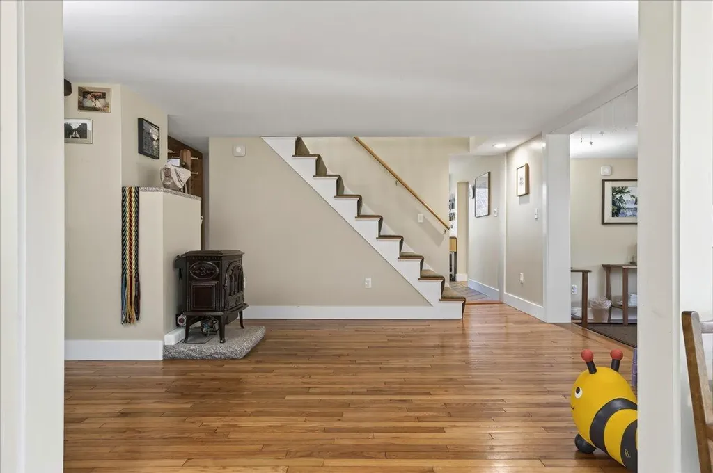 67 Tea Hill Road Stonington ME 04681