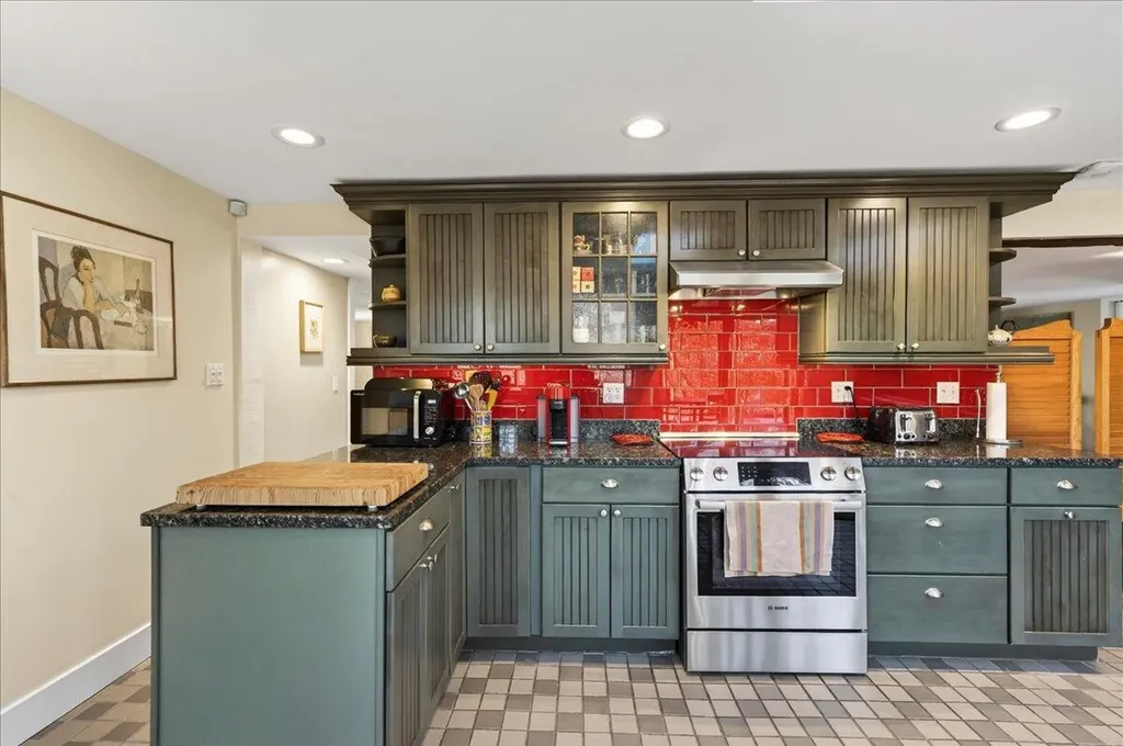 67 Tea Hill Road Stonington ME 04681