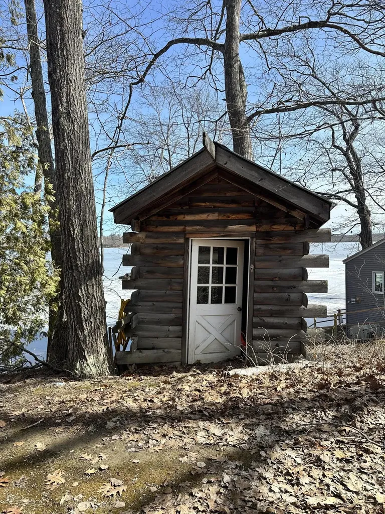109 Fowlers Landing Road Hampden ME 04444