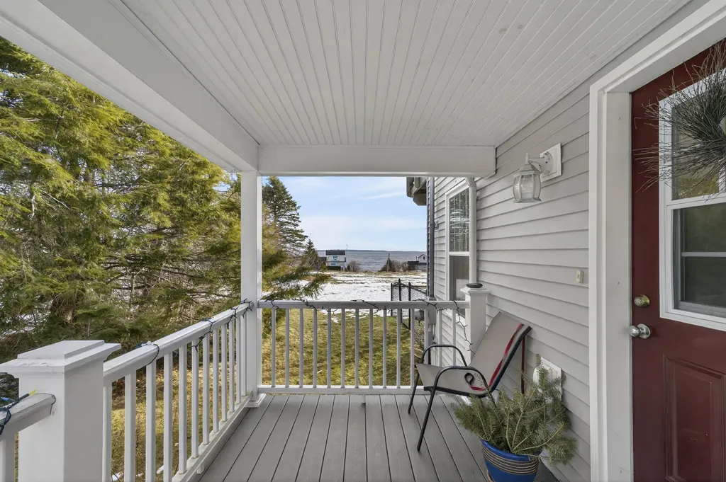 8 Summer Street Searsport ME 04974