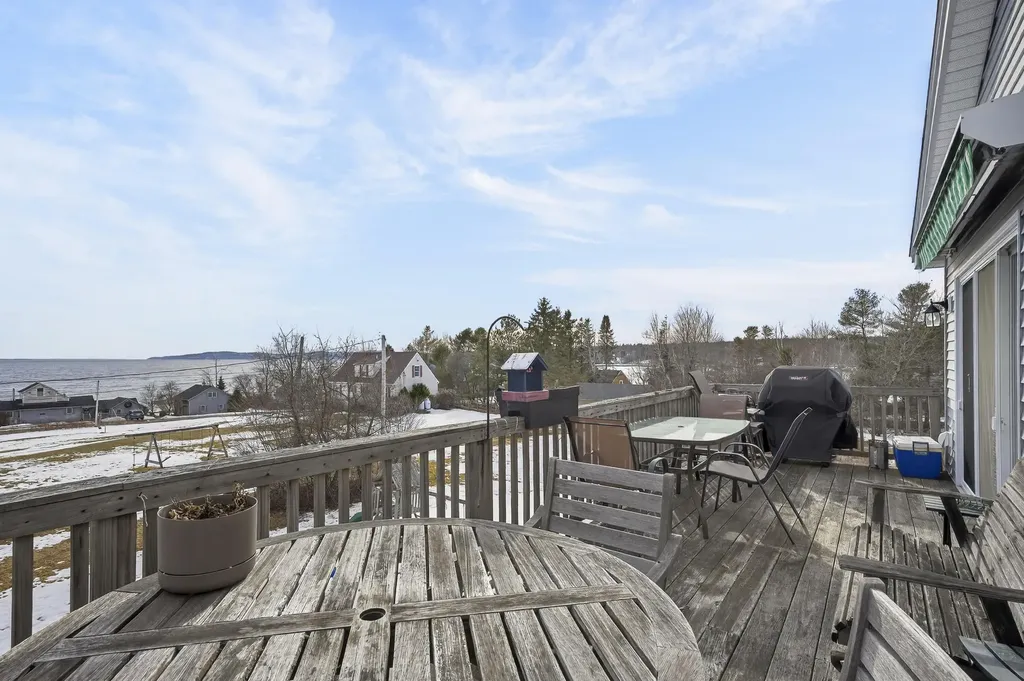 8 Summer Street Searsport ME 04974