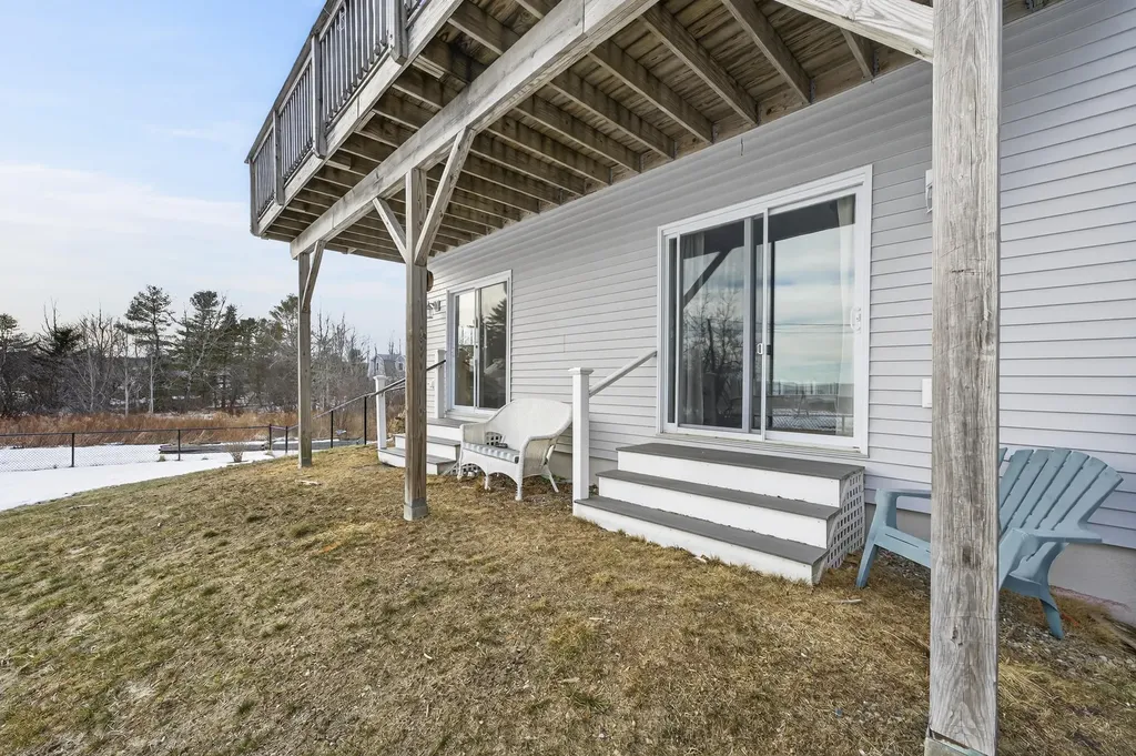 8 Summer Street Searsport ME 04974