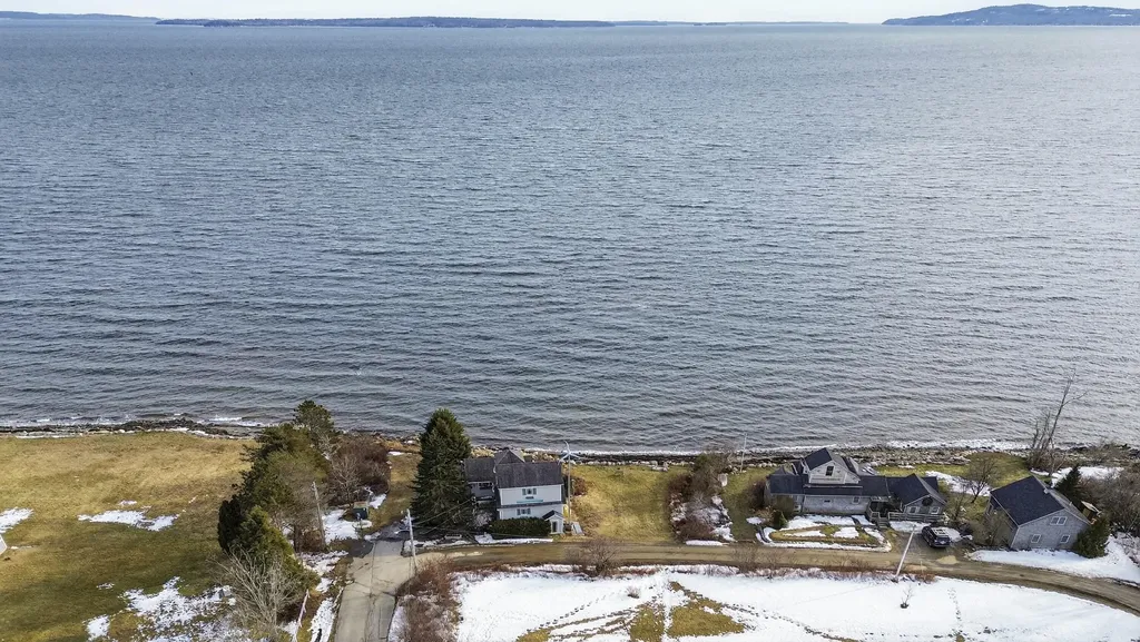 8 Summer Street Searsport ME 04974