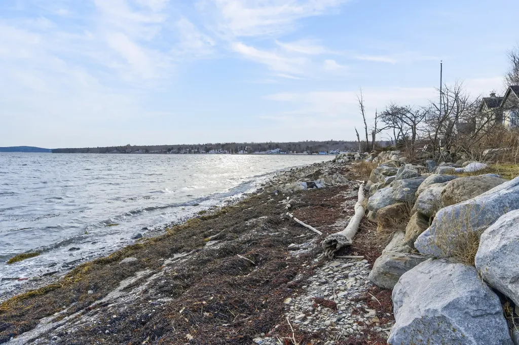 8 Summer Street Searsport ME 04974