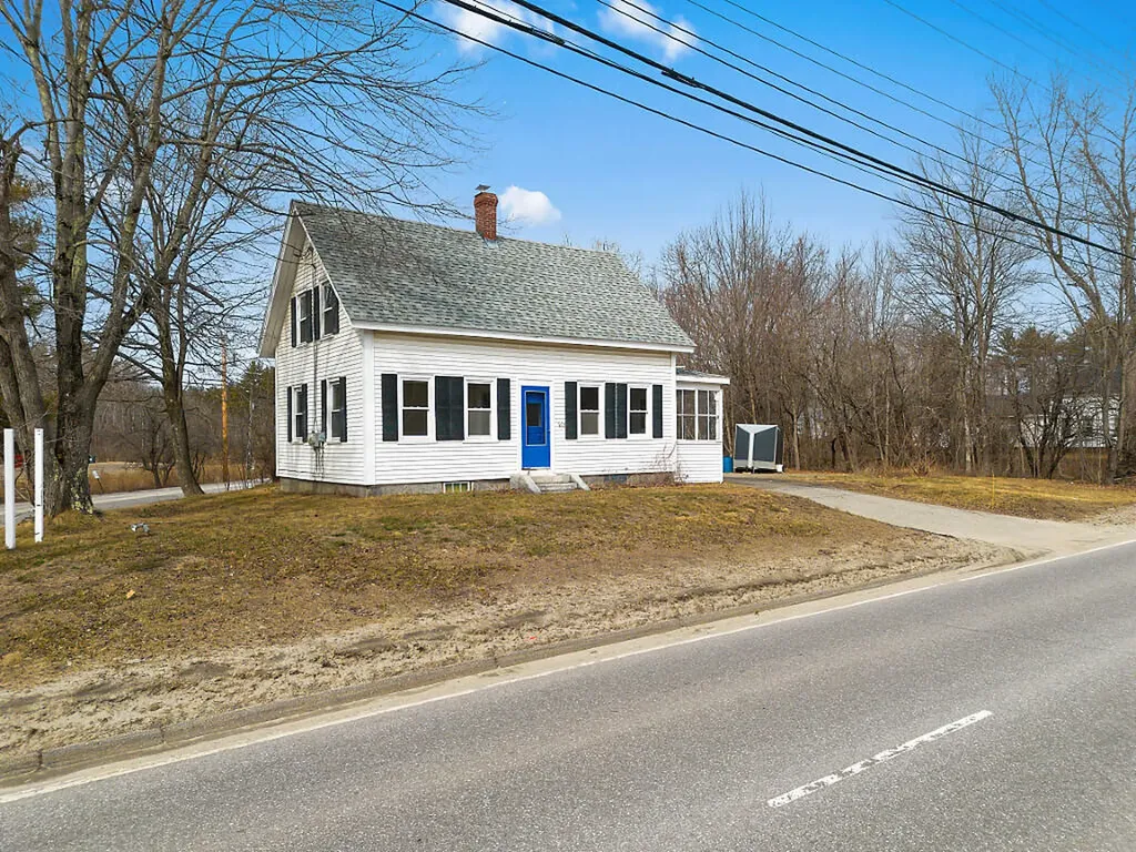 903 Western Avenue Manchester ME 04351