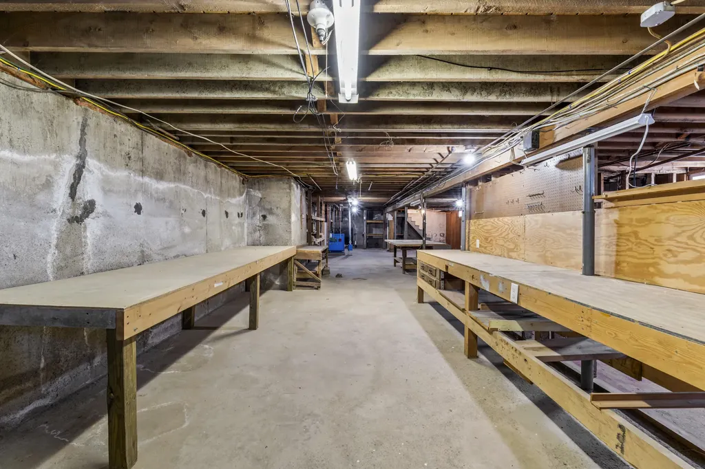5 Robert Street Winslow ME 04901