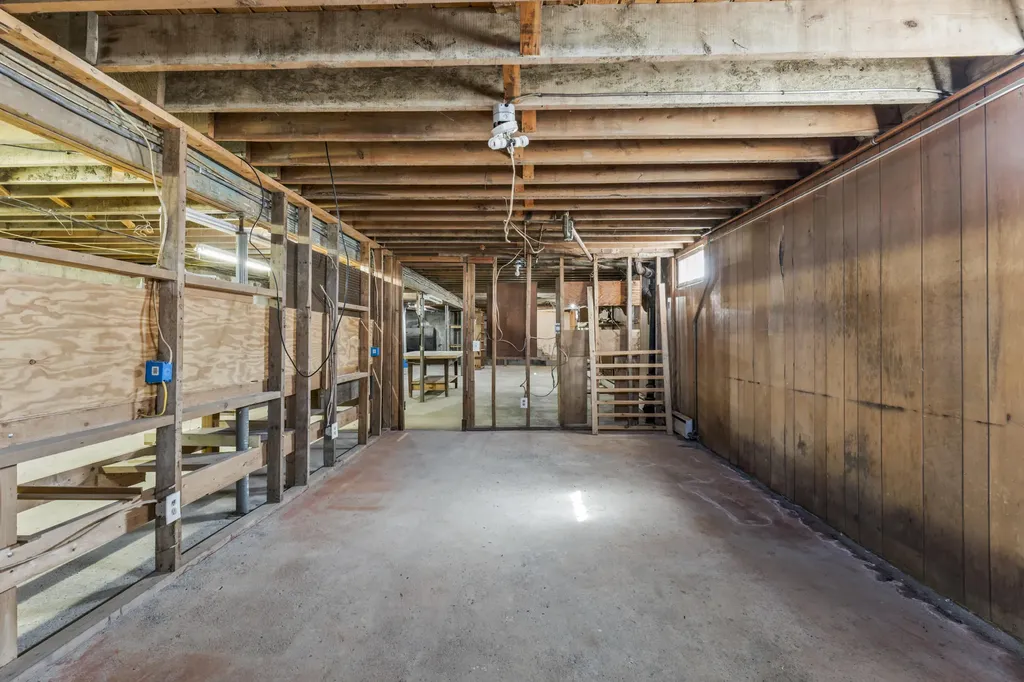 5 Robert Street Winslow ME 04901