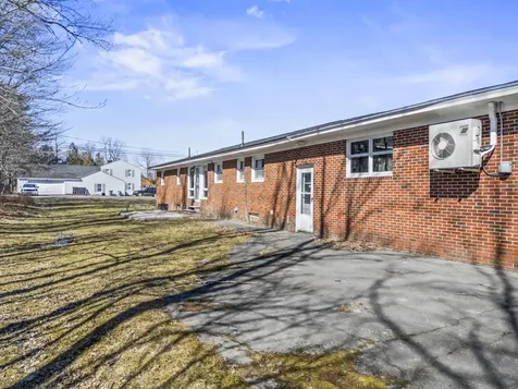 5 Robert Street Winslow ME 04901