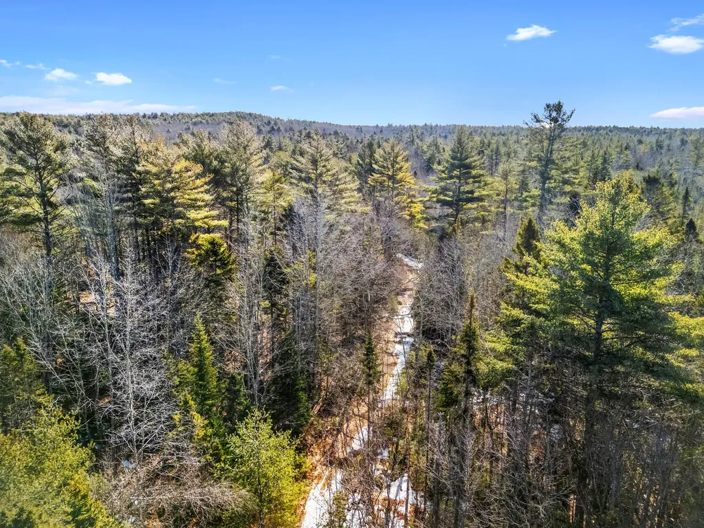 180 Burket Mill Road Waldoboro ME 04572