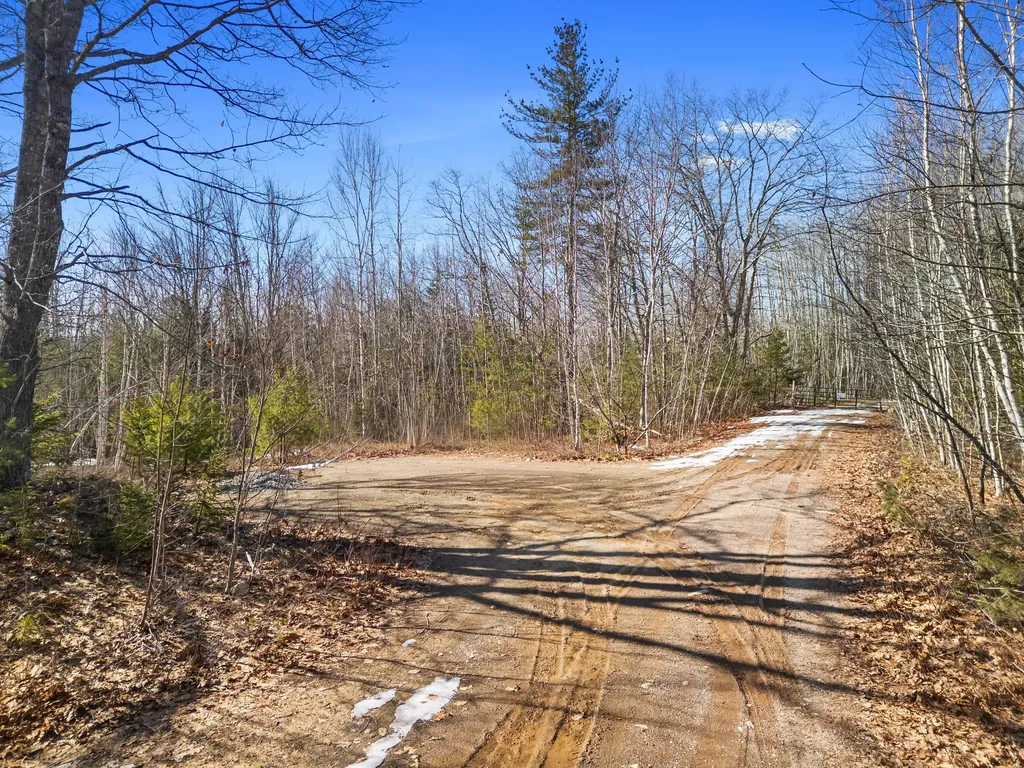 180 Burket Mill Road Waldoboro ME 04572