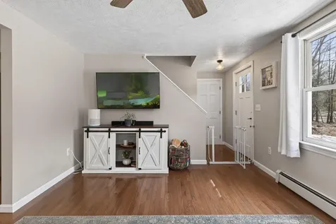 10 Deerfield Circle Standish ME 04084