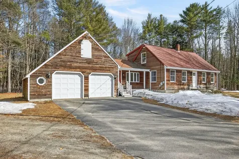 10 Deerfield Circle Standish ME 04084