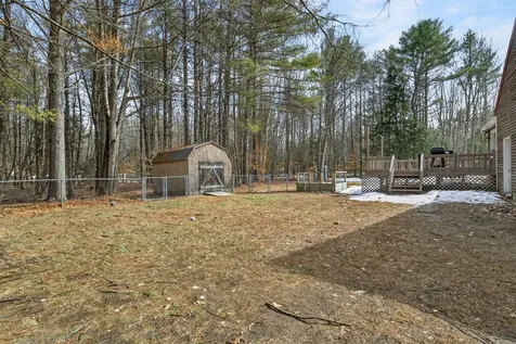 10 Deerfield Circle Standish ME 04084