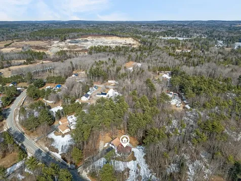 10 Deerfield Circle Standish ME 04084