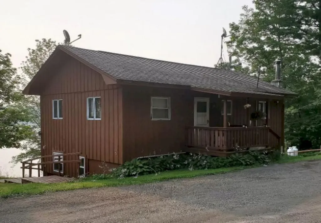 37 Williams Road Vassalboro ME 04989
