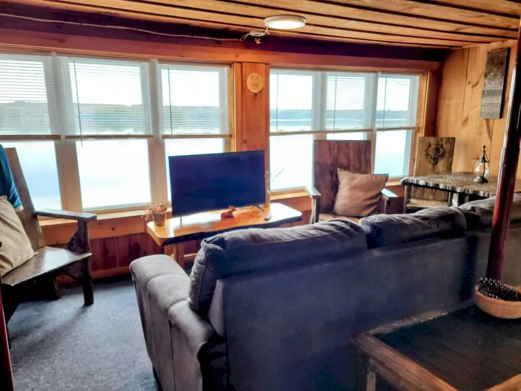 37 Williams Road Vassalboro ME 04989