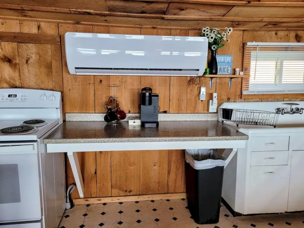 37 Williams Road Vassalboro ME 04989