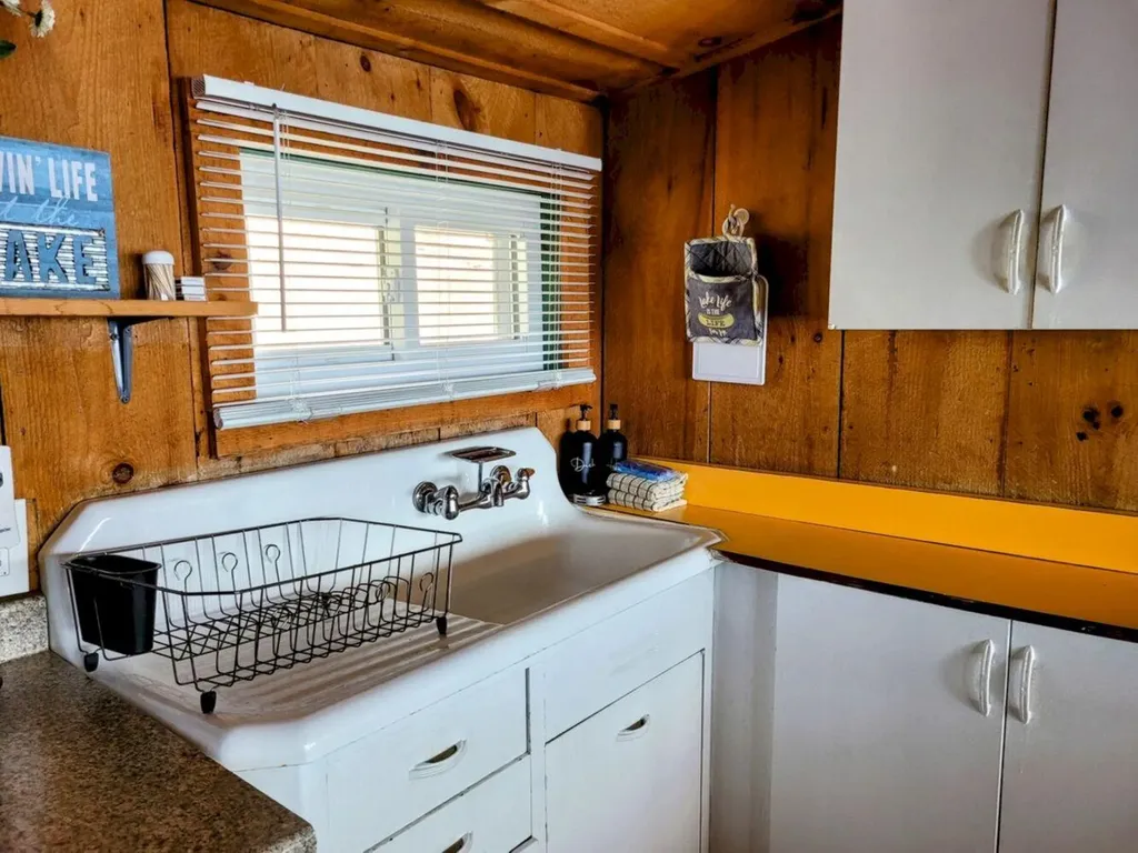 37 Williams Road Vassalboro ME 04989
