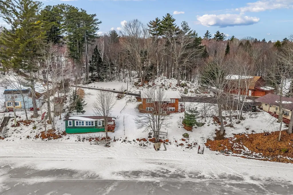 37 Williams Road Vassalboro ME 04989