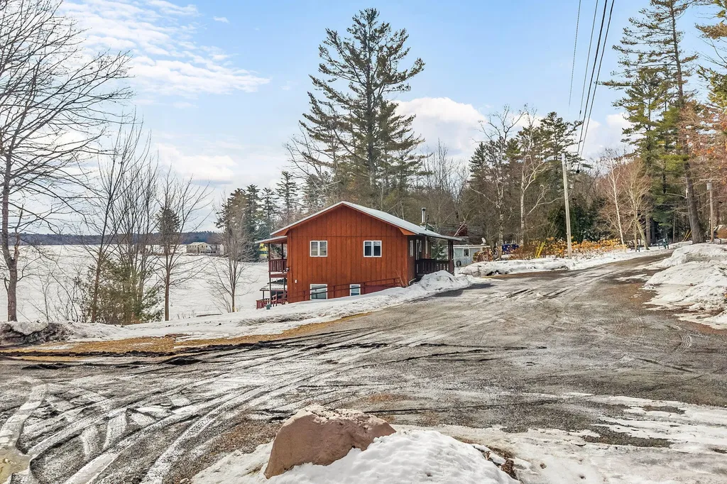 37 Williams Road Vassalboro ME 04989