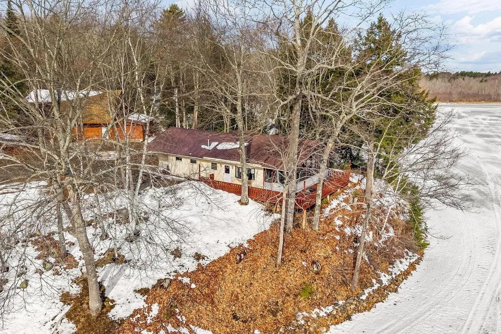 37 Williams Road Vassalboro ME 04989
